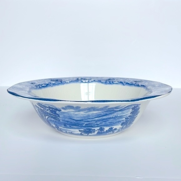 Liberty Blue Round Serving Dish Staffordshire England Ironstone Blue and White - Picture 1 of 8